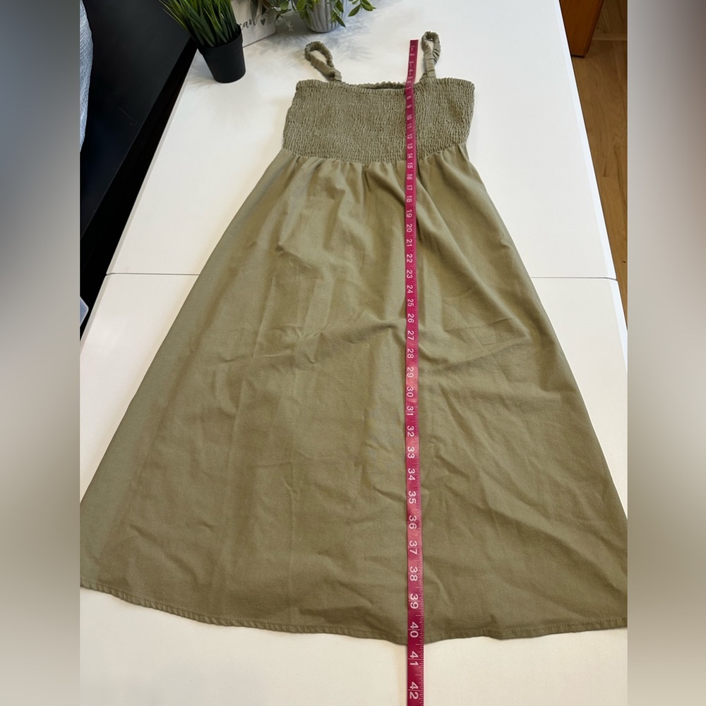 Forever 21 light green dress. Size small. - Picture 7 of 9